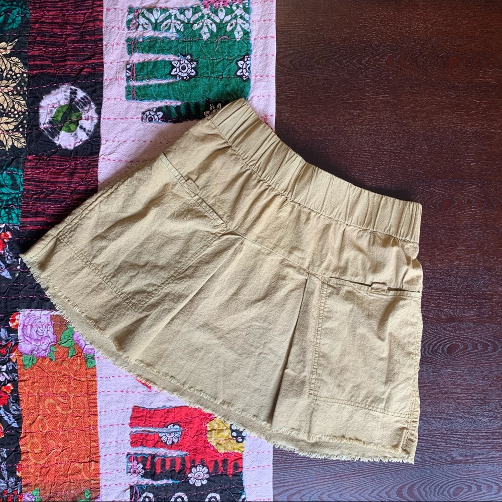 Free People Mariposa Women’s Mini Skirt - double front pockets, EUC Small